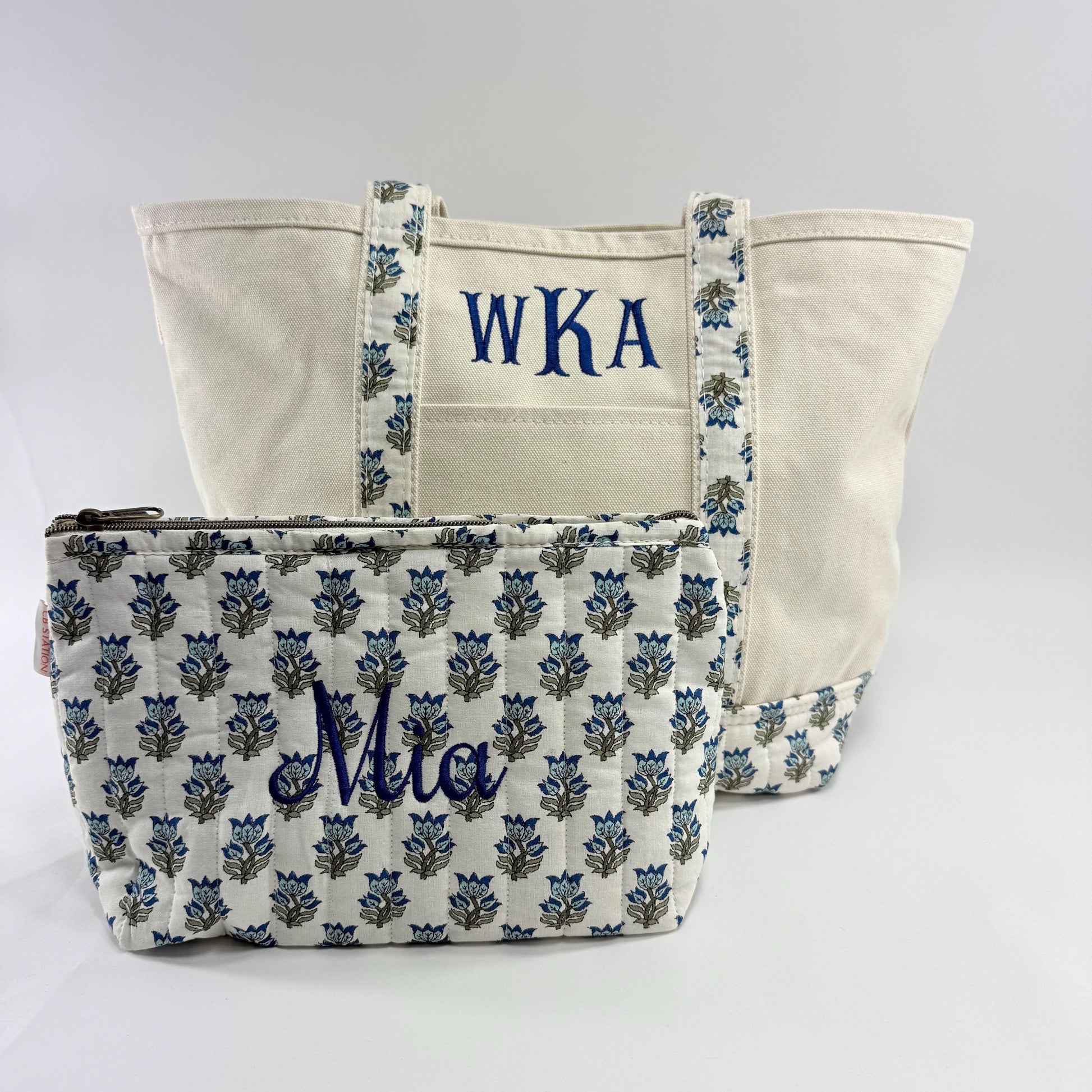 Monogram Cosmetic Case, Monogrammed Cosmetic Bag, Personalized Make Up Bag, Custom Cosmetic Bag, Monogrammed Travel Bag, Bridal Gift